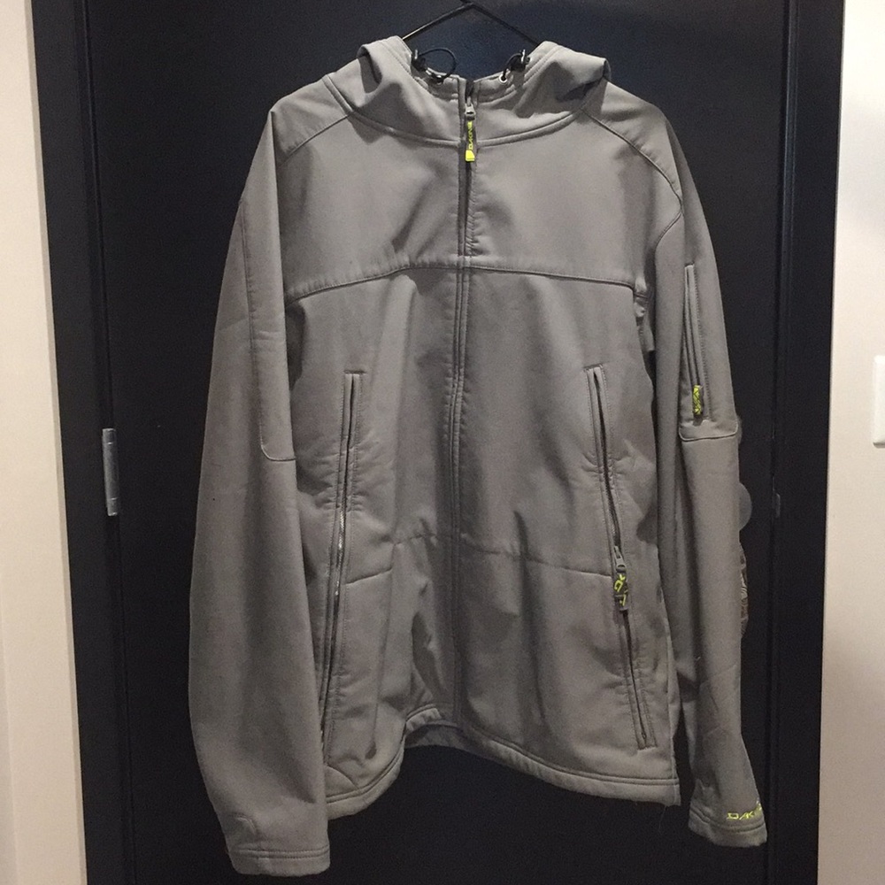 Dakine water resistant soft shell jacket, XL